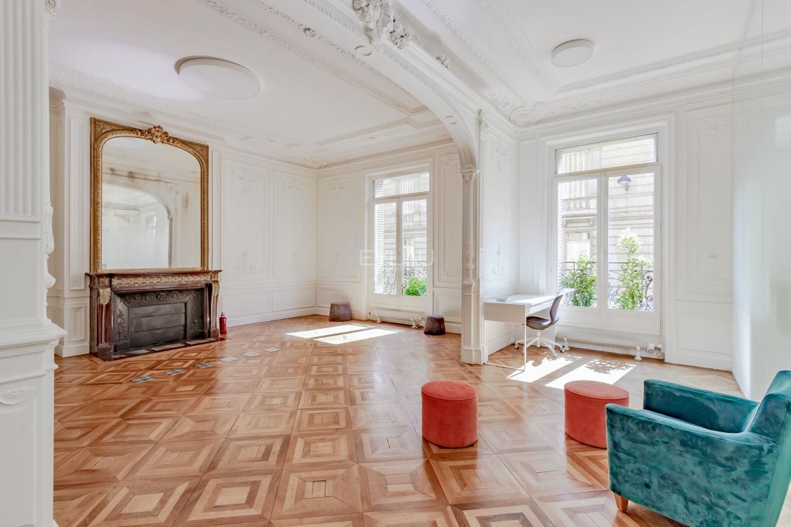 appartement 8 Pièces en vente sur PARIS (75016) - Plus de details