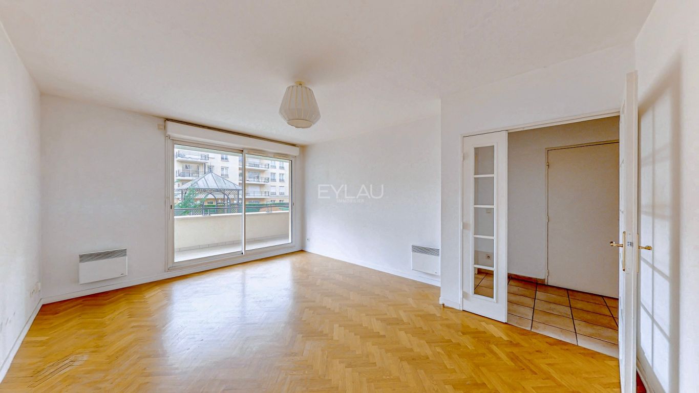 appartement 2 Pièces en vente sur LE PLESSIS ROBINSON (92350) - Plus de details