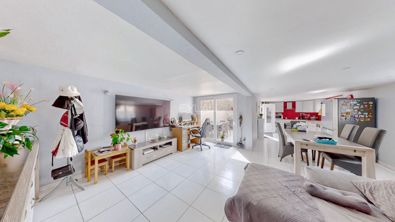 maison 4 Pièces en vente sur IVRY SUR SEINE (94200) - Plus de details